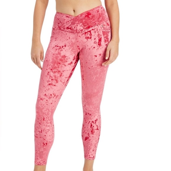 FABLETICSWomen’s Crushed Velour Crossover Legging Strawberry Red Size M